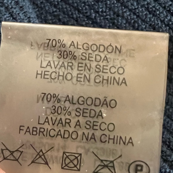 Elie Tahari Sleeveless Navy Top - Picture 9 of 10